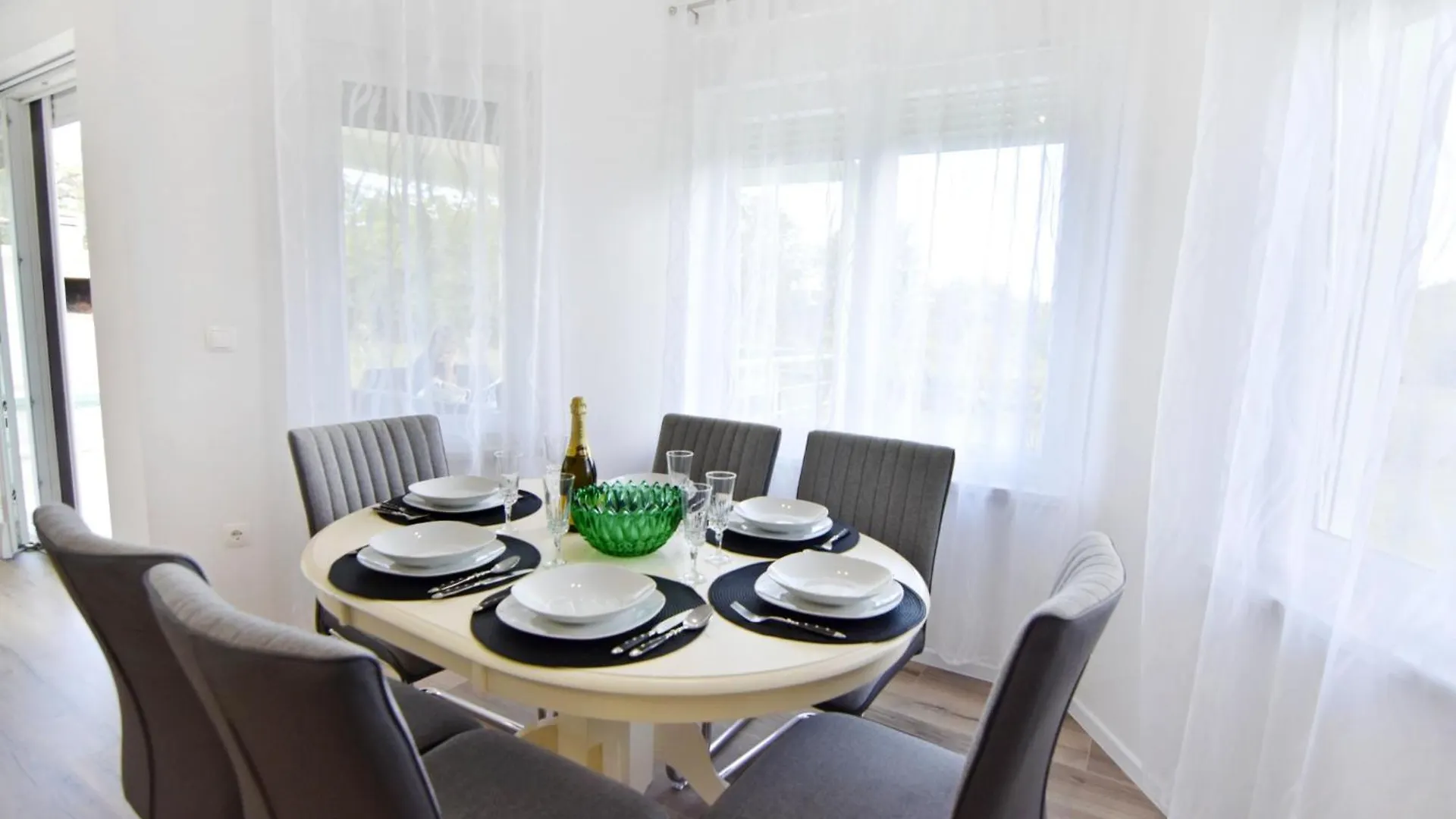 Willa Family Friendly House With A Swimming Pool Buroli, Umag - 22400 0*,